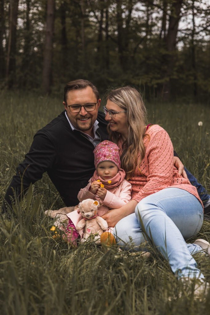 x Familienfotografie Augsburg, Familienfotografin Augsburg, Familie, Fotografie, Bilder, Fotos, Familienshooting, familien shooting, fotoshooting mit Kindern, foto shooting familie, familienfotos, Familienfotos, Jasmin Piehler Fotografie