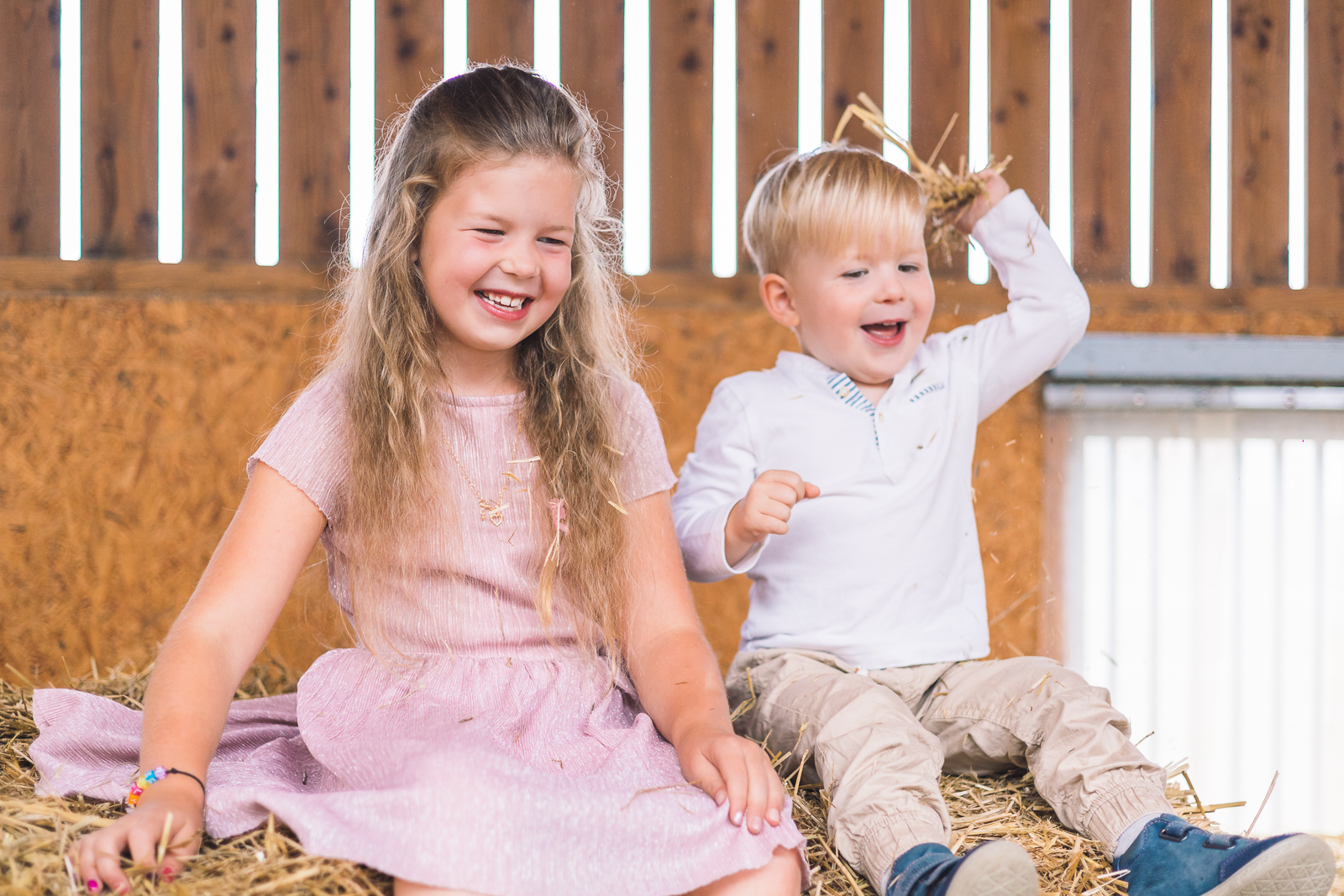 Jasmin Piehler Fotografie, Fotograf Königsbrunn, Augsburg, Kindershooting, Kinderfotos, Familienfotos, Familienfotoshooting-17